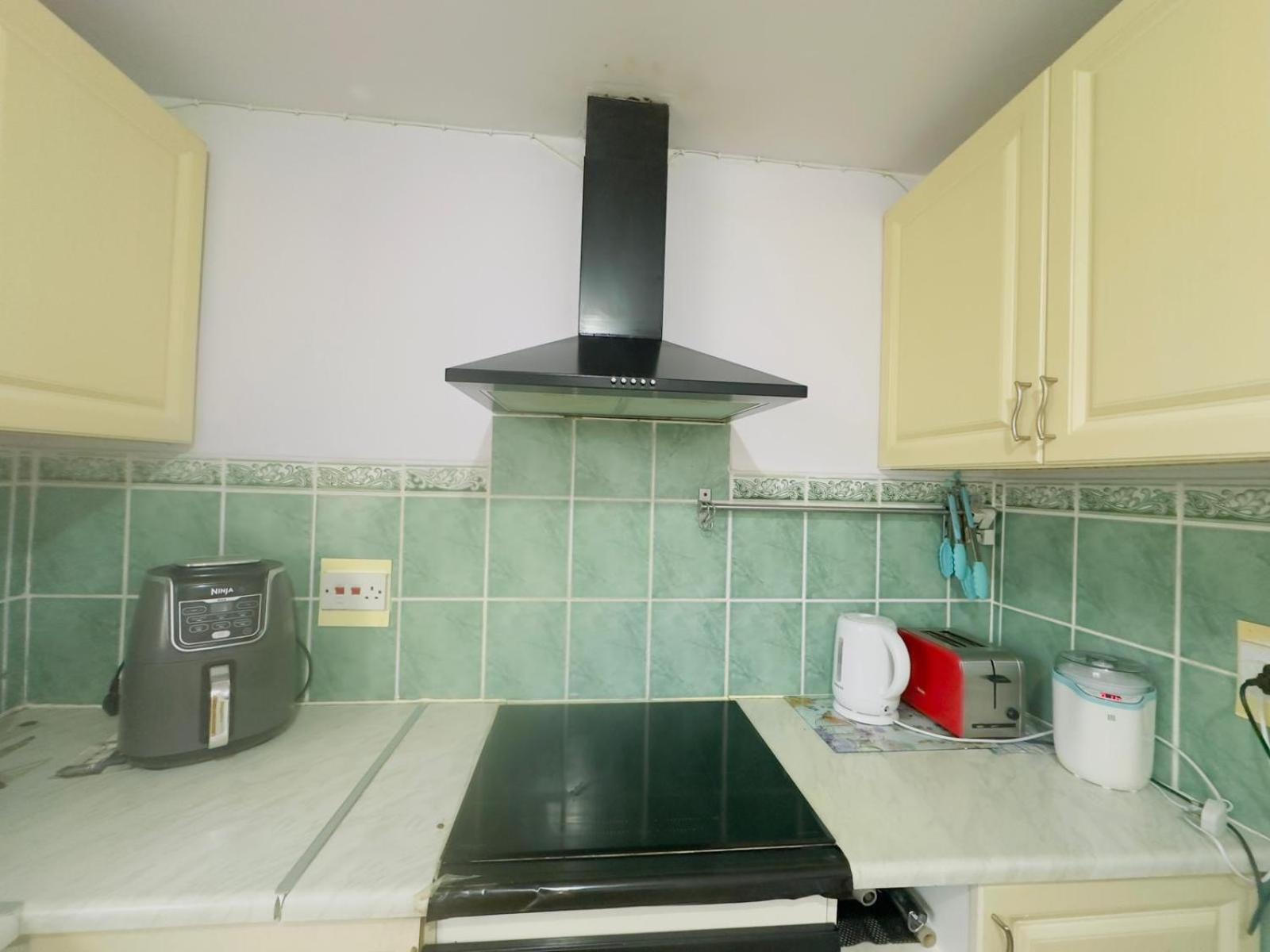 Sweet Home In Heart Of Barking باركنغ المظهر الخارجي الصورة
